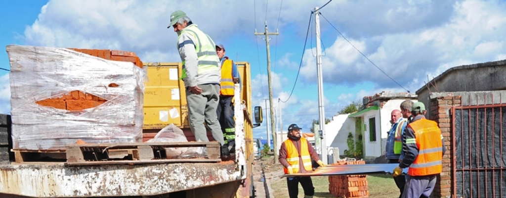 Siguen las tareas de reconstrucci�n en Dolores 