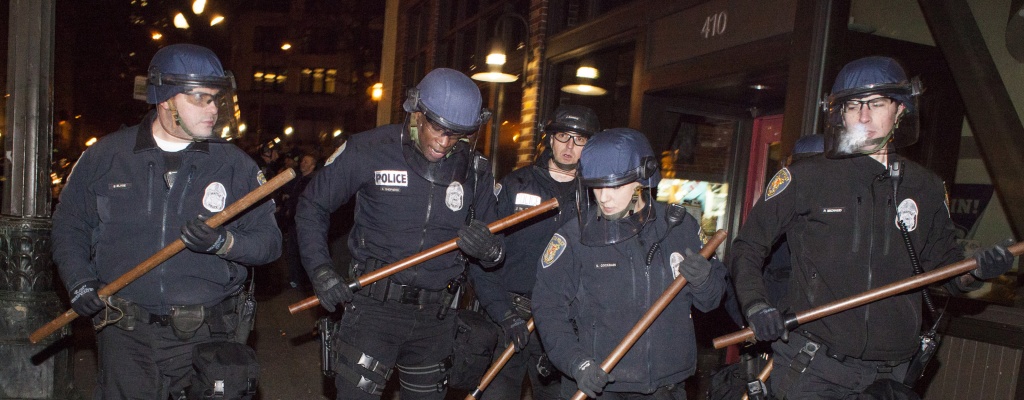 Saqueos en Estados Unidos tras incidente con la polic�a