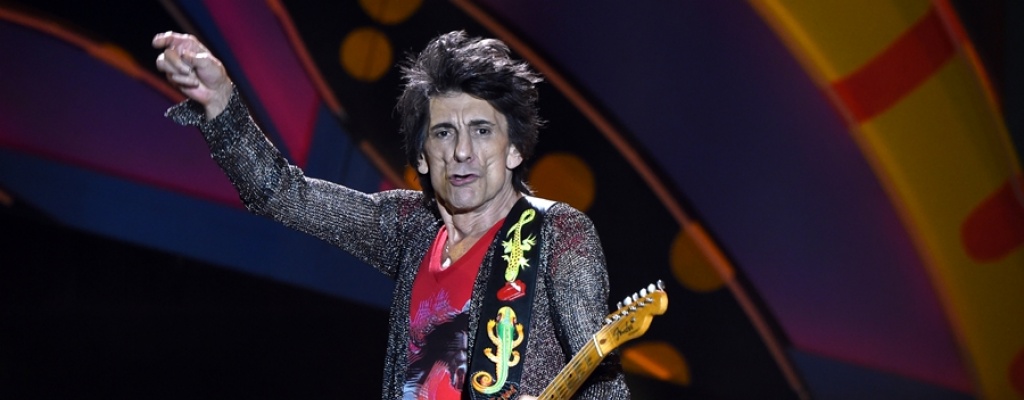 A los 68 a�os, Ron Wood fue padre de gemelas