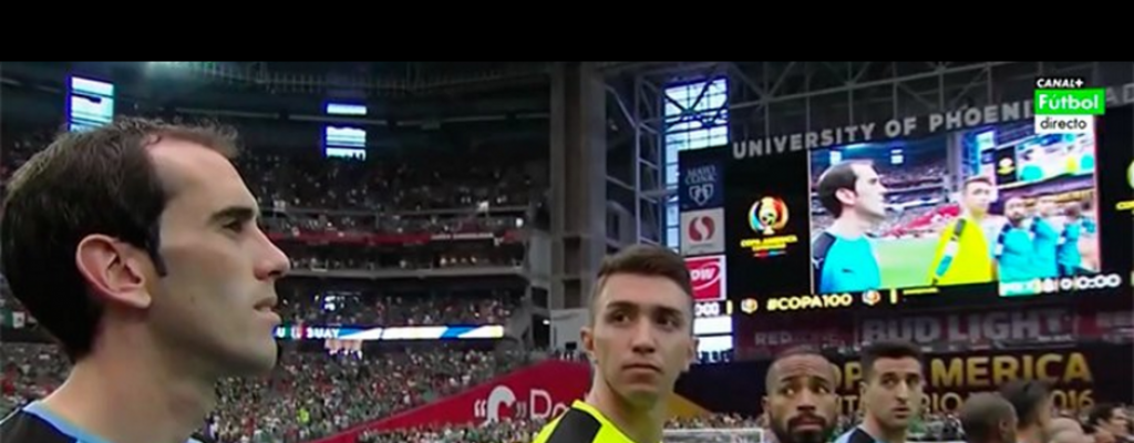 AUF sobre himno: �fue un hecho muy reprobable� 