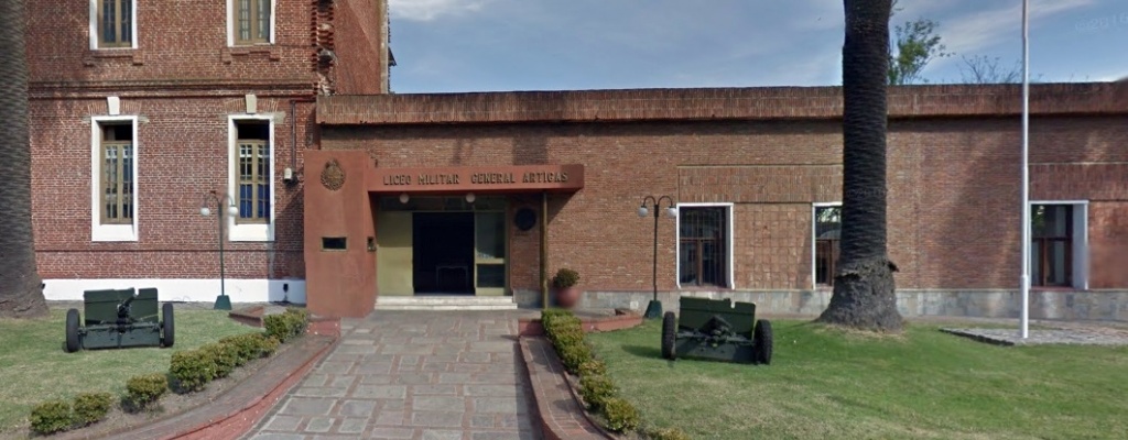 Alumnos de liceo Militar realizan jornada de limpieza 