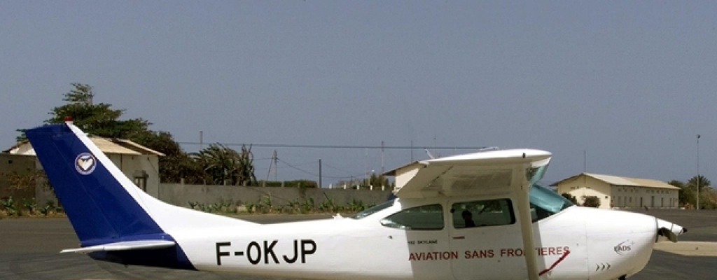 Una avioneta realiz� un aterrizaje de emergencia en ruta 1