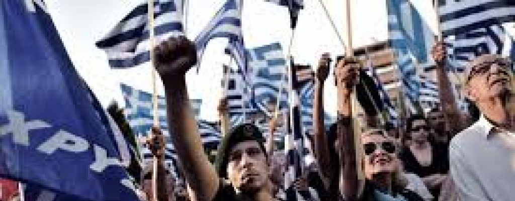 Neonazis atacan escuelas frecuentadas por inmigrantes en Grecia