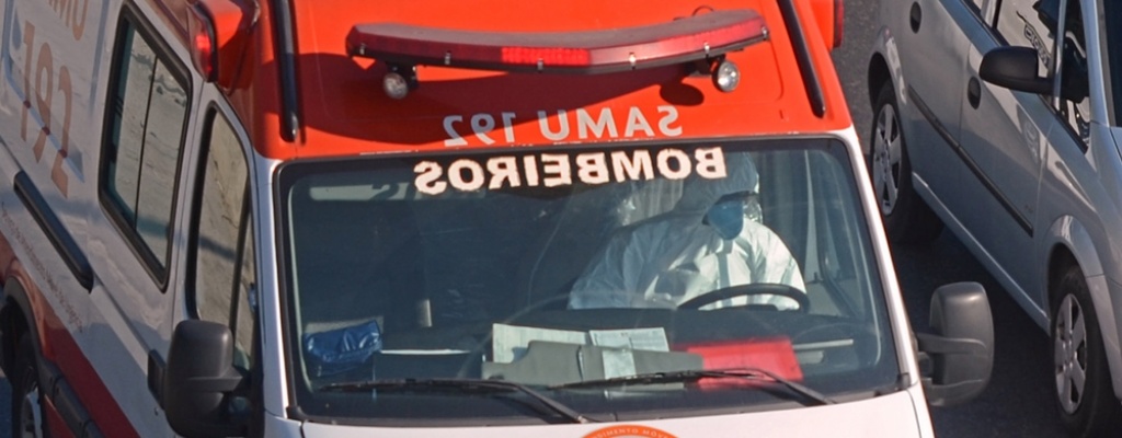 Sube a 18 la cantidad de muertos tras desbarrancarse un bus en Brasil