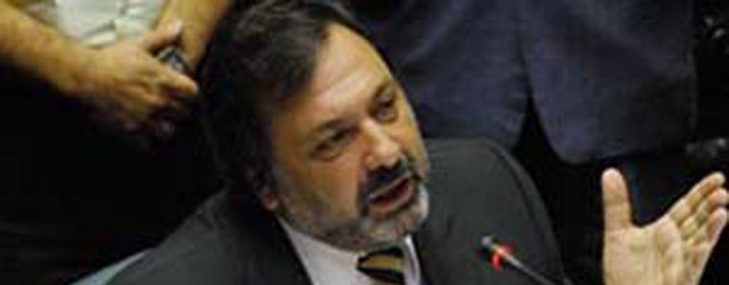 Oposici�n busca que gobierno de fecha para el aumento de IRPF 