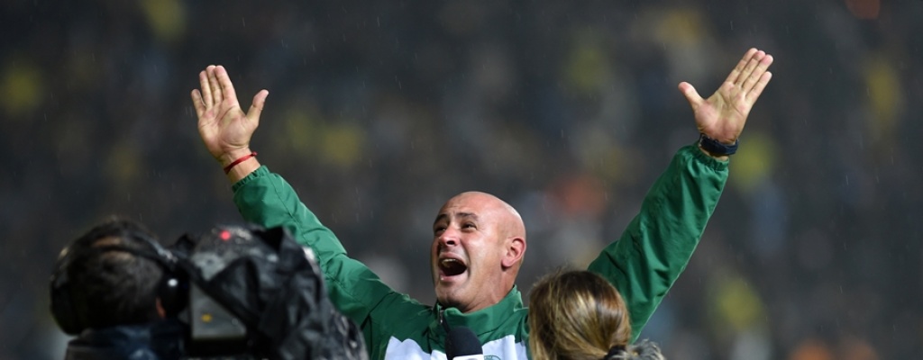 Equipo chileno interesado en Eduardo Espinel 