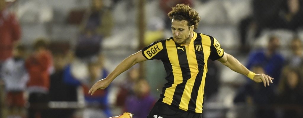 Forl�n anuncia su salida de Pe�arol pero seguir� jugando