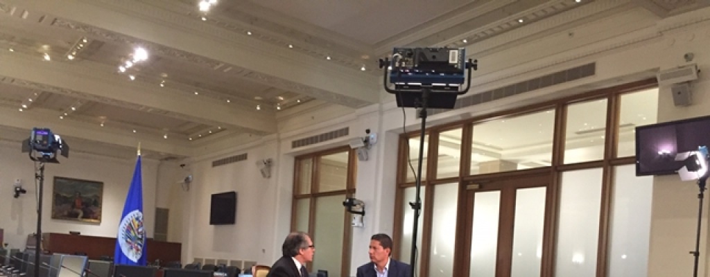 Almagro: "El secretario general no es un cargo administrativo, tiene much�sima responsabilidad pol�tica"