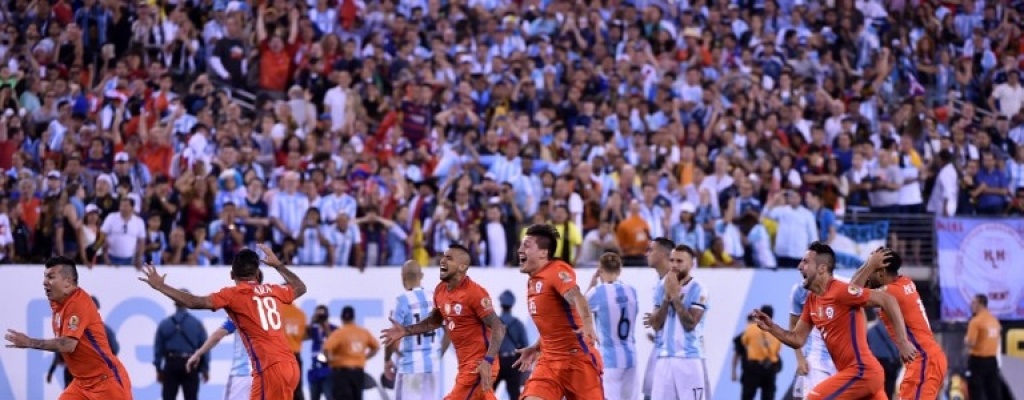 Chile gana por segunda vez consecutiva la Copa Am�rica; Messi renuncia a la albiceleste
