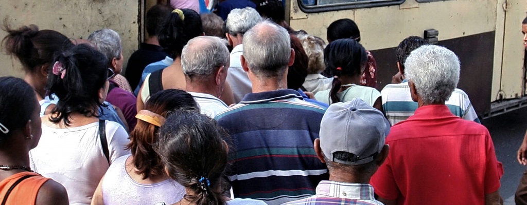 Ecuador deporta a 29 cubanos que reclamaban una visa para llegar a EEUU 