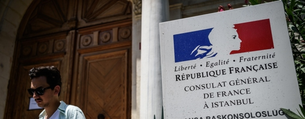 Francia cierra sus misiones diplom�ticas en Turqu�a por razones de seguridad