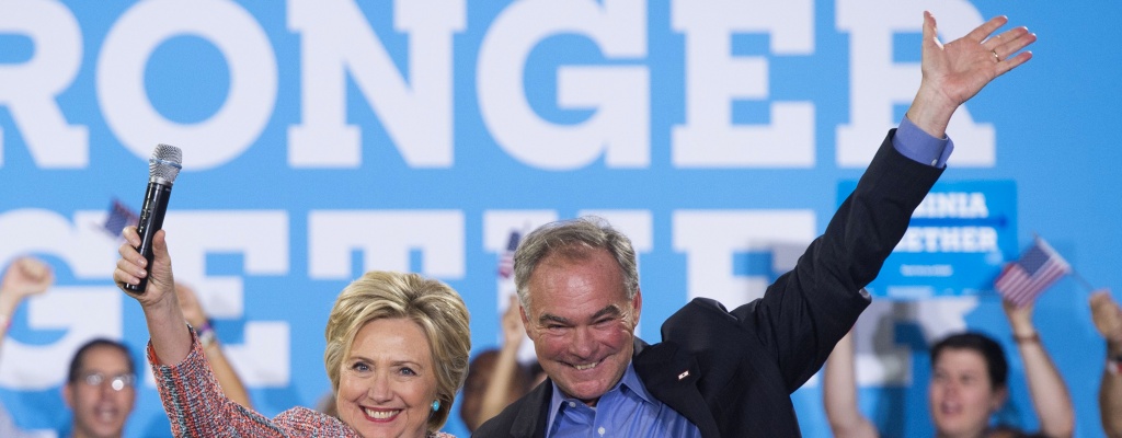 En jornada hist�rica, Clinton se convierte en candidata presidencial dem�crata