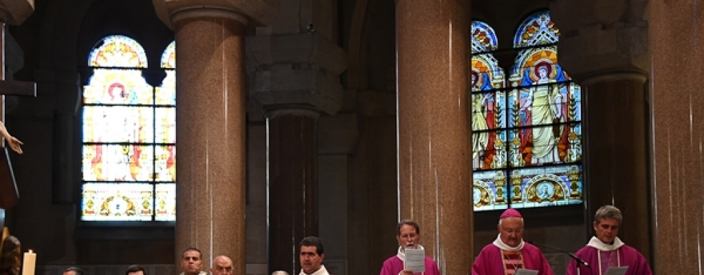 Los asesinos del sacerdote juraron lealtad al EI, pol�ticos y religiosos muestran unidad