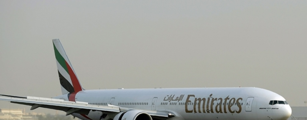 Dub�i cierra aeropuerto tras accidente de un avi�n de la compa��a Emirates