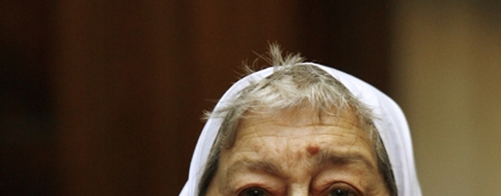 Juez ordena detenci�n de l�der de Madres de Plaza de Mayo Hebe de Bonafini
