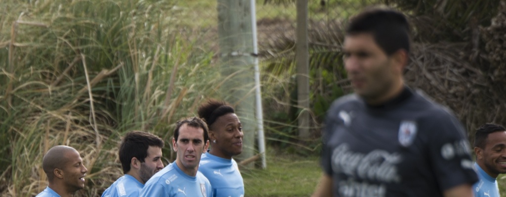 Clubes convocan cuarto intermedio por indumentaria de la celeste 