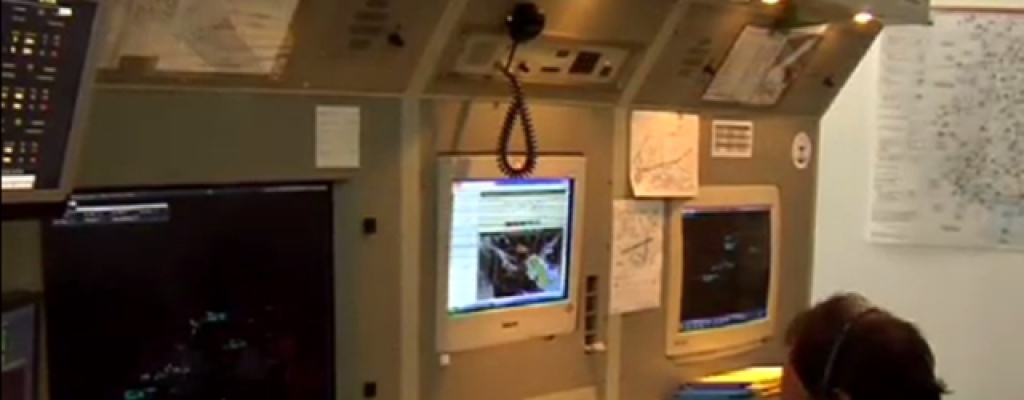 Controladores a�reos demoran salidas