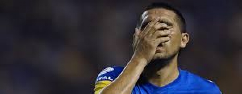 Se desgarr� Riquelme