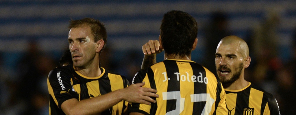 Pe�arol gan� 2 - 0 a Jorge Wilstermann y va con ventaja a la revancha