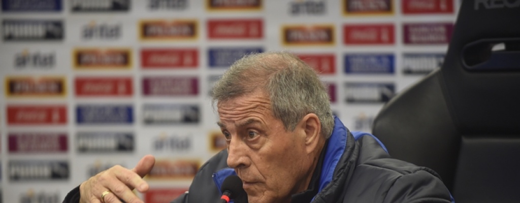 Tab�rez tras la derrota ante Argentina