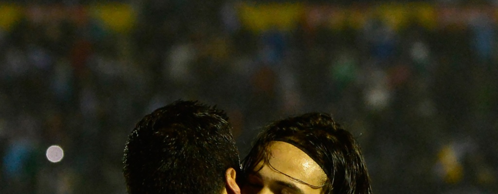 Uruguay le gan� 4 a 0 a Paraguay en el Centenario por las Eliminatorias