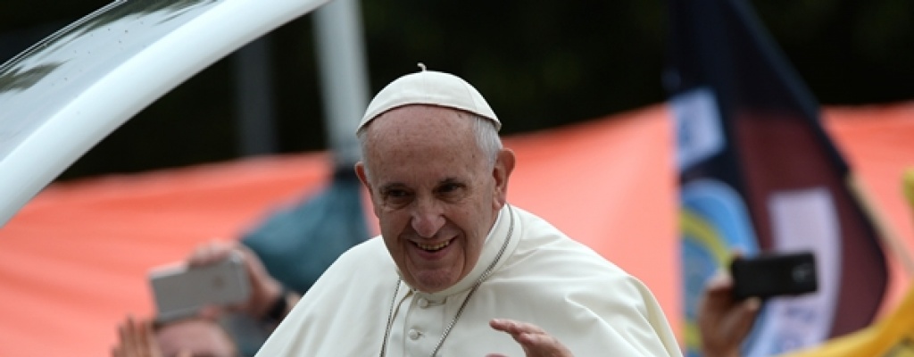 El papa celebra una misa en memoria del cura franc�s asesinado por yihadistas