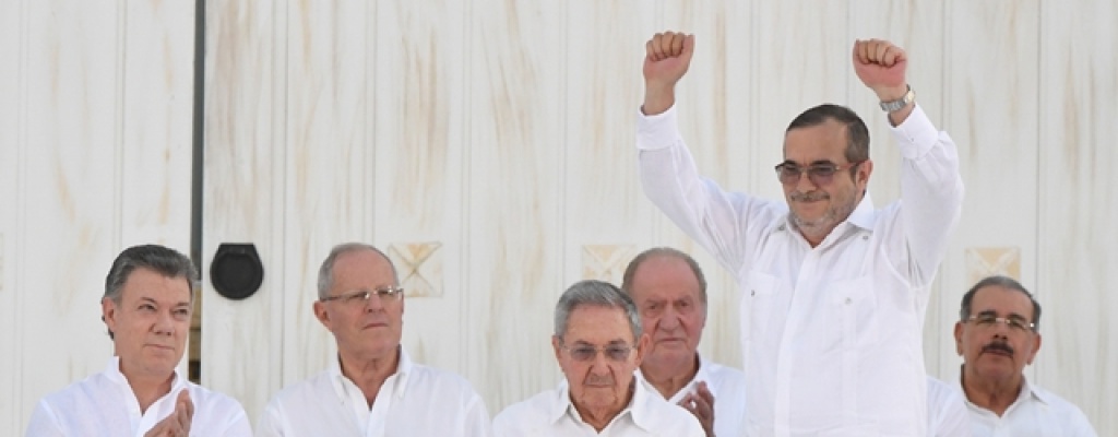 Colombianos aprobar�an acuerdo de paz con las FARC, segun sondeos