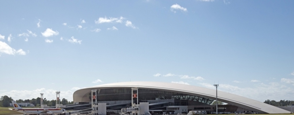 Controladores a�reos contin�an con las medidas de fuerza