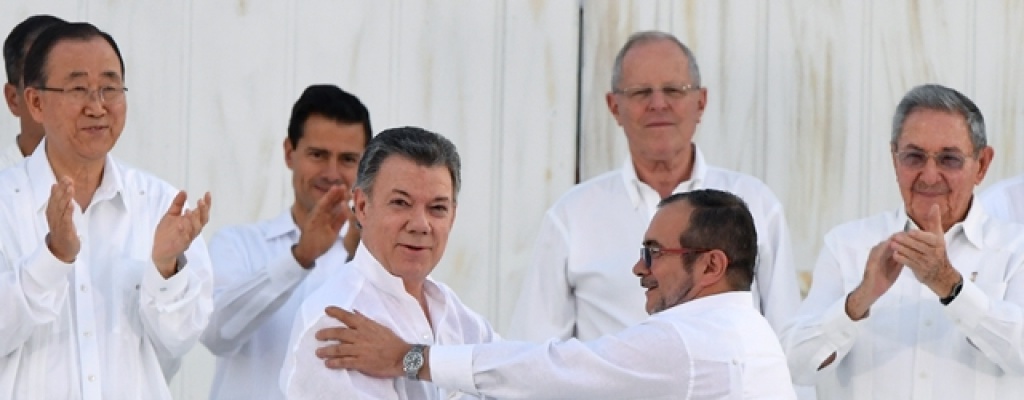 Acuerdo de paz en Colombia ser� "modelo", dice asesor espa�ol de las FARC