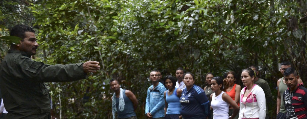 FARC anuncia que reparar�n materialmente a v�ctimas en Colombia 