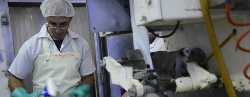 Siguen analizando precio de la leche cuota