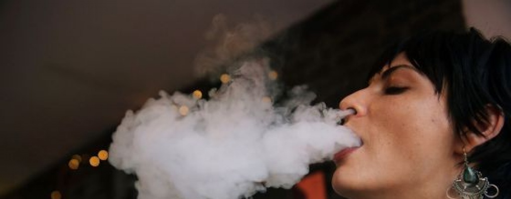 La OMS recomienda prohibir la venta de cigarrillos electr�nicos a menores