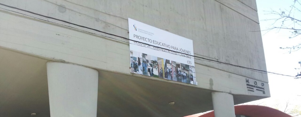 Docentes y estudiantes del Liceo 26 reclaman por contaminaci�n sonora de obra