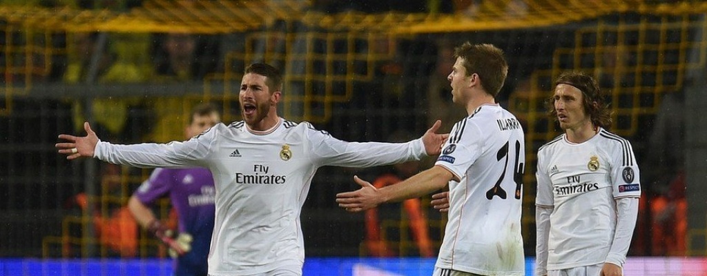 Gole� Real Madrid, perdi� Atl�tico y Tevez fue figura