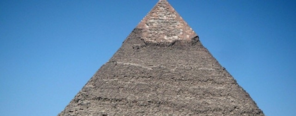 Egipto recupera importantes fragmentos de la pir�mide de Keops robados por alemanes