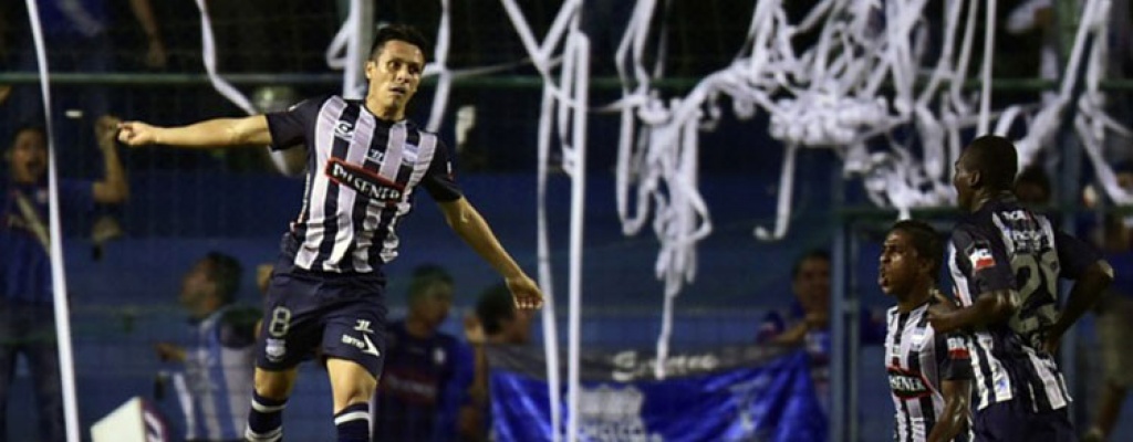 River perdi� 2-1 ante Emelec y regresa con esperanzas de clasificar