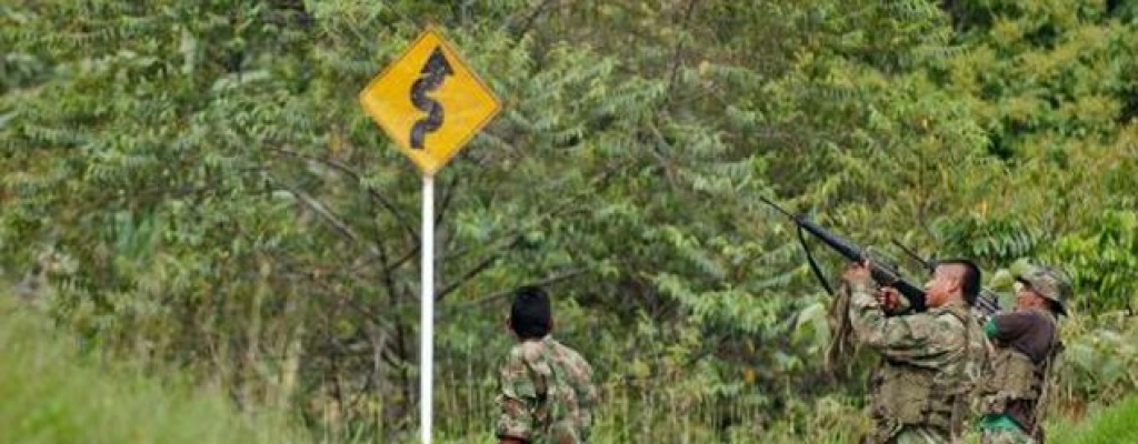 FARC dice que negocia con Santos porque admiti� causas 