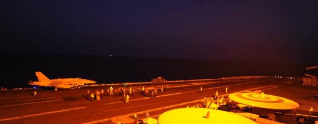 Coalici�n contra el EI ataca 12 refiner�as controladas por el grupo en Siria 