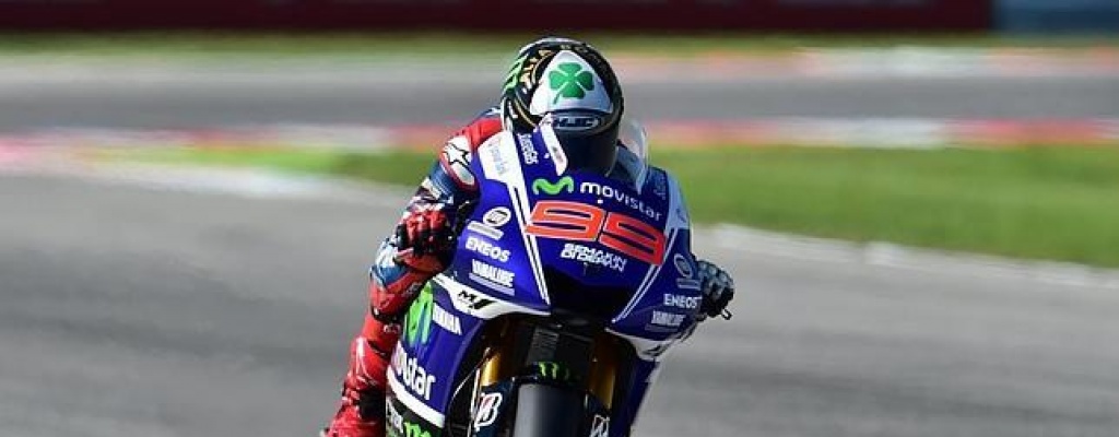 Lorenzo gana bajo la lluvia, el l�der M�rquez 13� tras ca�da