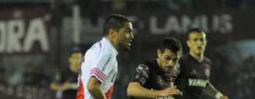 River empat� con Lan�s y Boca le gan� a Quilmes en previa del supercl�sico