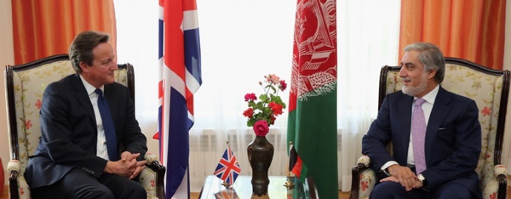 Cameron arrib� a Kabul para entrevistarse con el presidente local