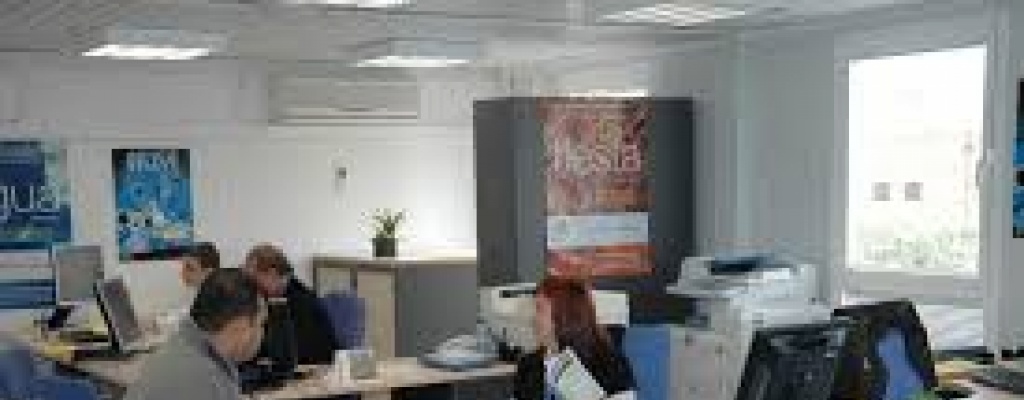 Funcionarios registrales anuncian "medidas dr�sticas" en reclamo de aumento salarial
