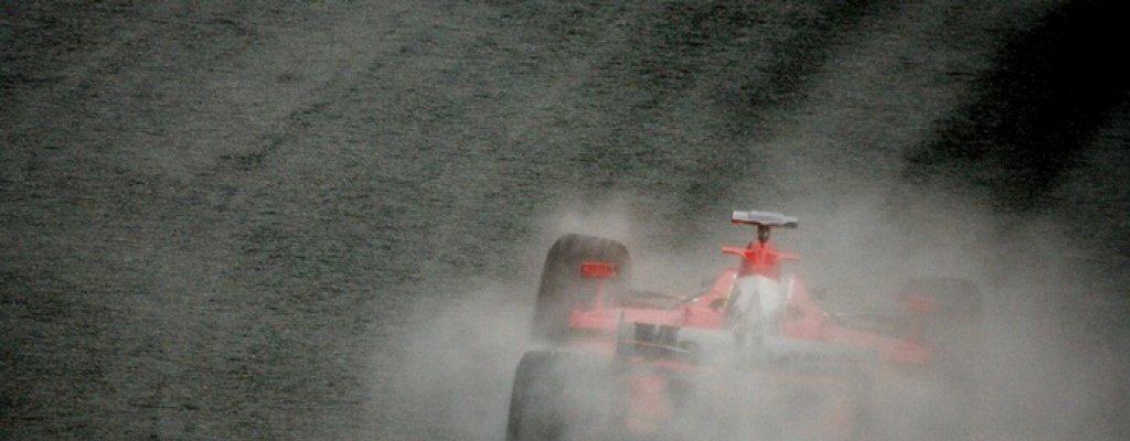 El tif�n Phanfone pone en peligro el GP de Suzuka 