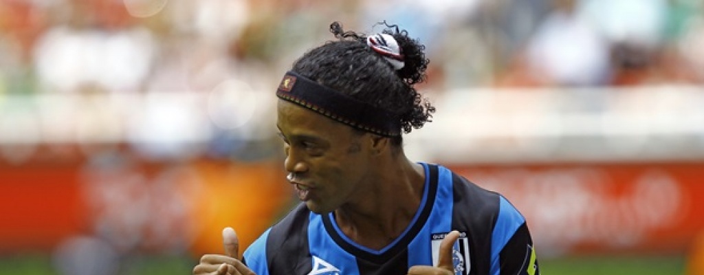 Ronaldinho pide terminar con el racismo tras insultos en M�xico