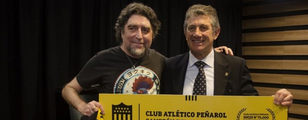 Pe�arol nombr� a Joaquin Sabina como su socio n�mero 75.000