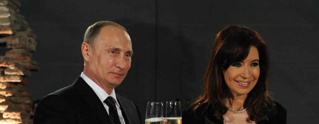 Putin y Cristina celebran el lanzamiento de un canal pro Kremlin en Argentina