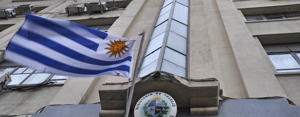 Piden intervenci�n del Ministerio de Trabajo en conflicto de funcionarios registrales