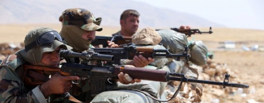 Yihadistas buscan cercar a kurdos que combaten en Kobane