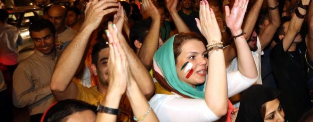 Un ao de crcel para una mujer que quiso ir a un partido de voleibol masculino en Irn
