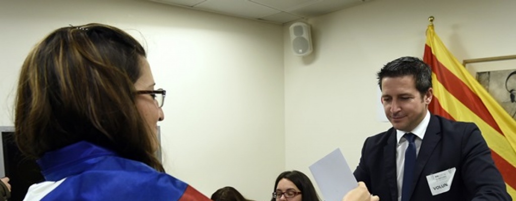Ms de dos millones de catalanes votaron en simblica consulta